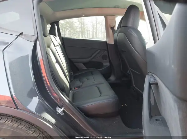 7SAYGDEE0RF083795 2024 TESLA MODEL Y - Image 8