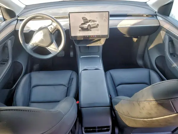 7SAYGDEE0RF084333 2024 TESLA MODEL Y - Image 8