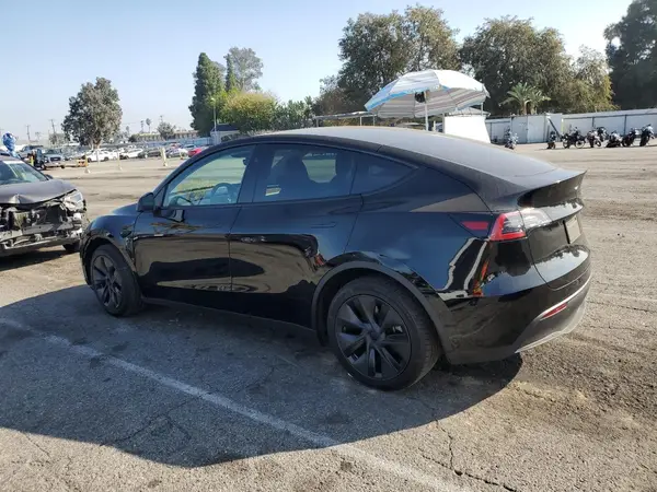 7SAYGDEE0RF126631 2024 TESLA MODEL Y - Image 2