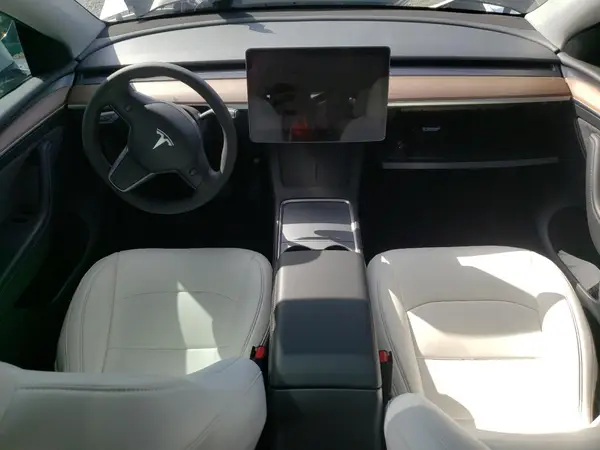 7SAYGDEE0RF129349 2024 TESLA MODEL Y - Image 8