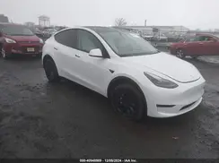 7SAYGDEE0RF152369 2024 TESLA MODEL Y