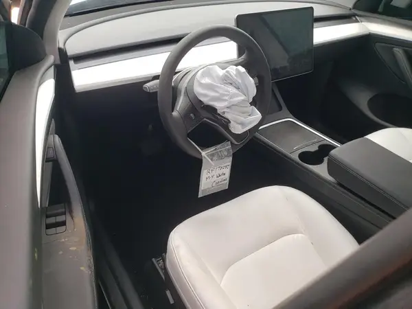 7SAYGDEE0RF170287 2024 TESLA MODEL Y - Image 8