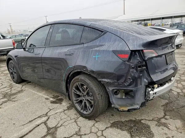 7SAYGDEE0RF192144 2024 TESLA MODEL Y - Image 2