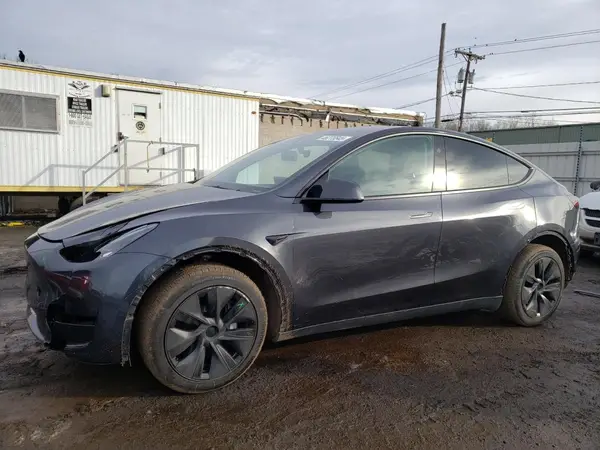 7SAYGDEE0RF200503 2024 TESLA MODEL Y - Image 1