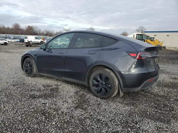7SAYGDEE0RF201151 2024 TESLA MODEL Y - Image 2