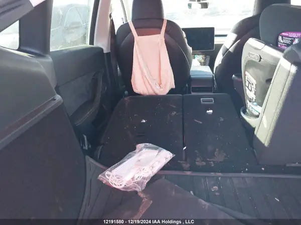 7SAYGDEE0RF213607 2024 TESLA MODEL Y - Image 8