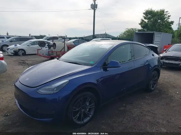 7SAYGDEE0SA337959 2025 TESLA MODEL Y - Image 2