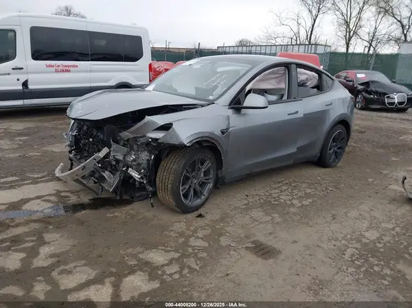 7SAYGDEE0SA338433 2025 TESLA MODEL Y - Image 2