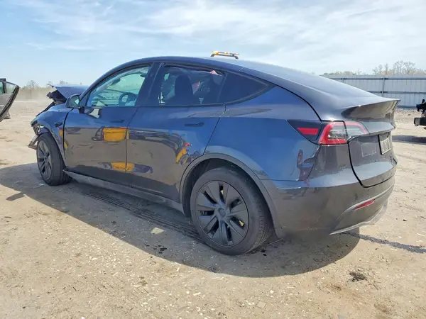 7SAYGDEE0SA338688 2025 TESLA MODEL Y - Image 2