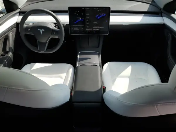 7SAYGDEE0SA344135 2025 TESLA MODEL Y - Image 8