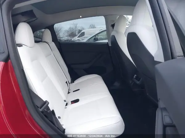 7SAYGDEE0SA350064 2025 TESLA MODEL Y - Image 8