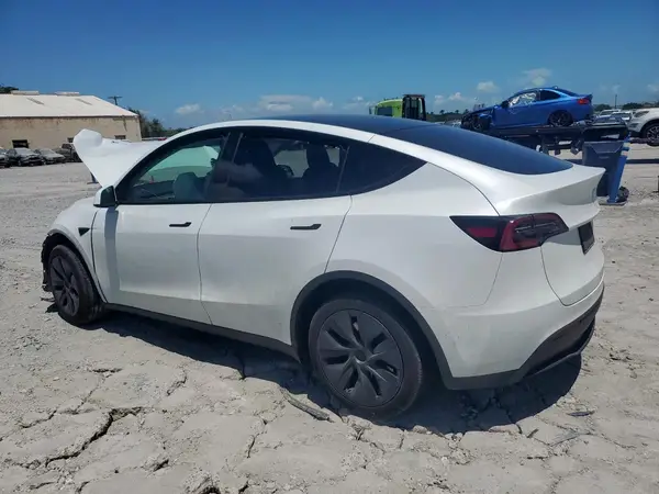 7SAYGDEE0SA350372 2025 TESLA MODEL Y - Image 2