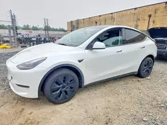 7SAYGDEE0SA352378 2025 TESLA MODEL Y