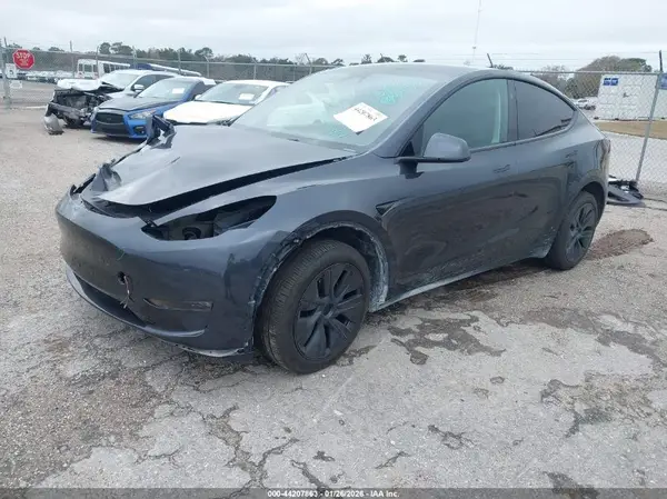 7SAYGDEE0SA354468 2025 TESLA MODEL Y - Image 2