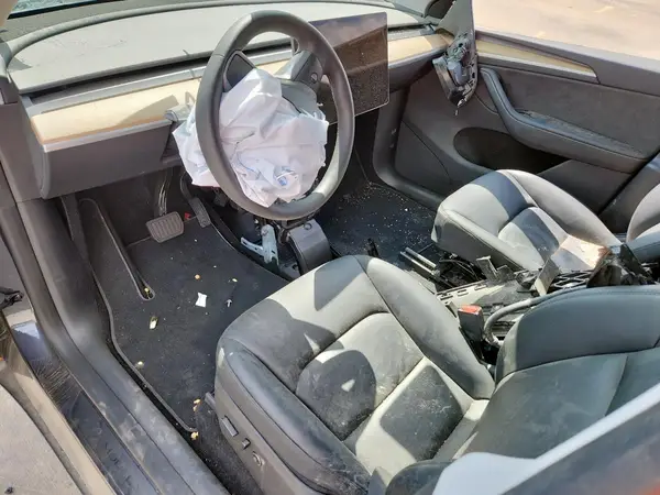 7SAYGDEE0SA357340 2025 TESLA MODEL Y - Image 8