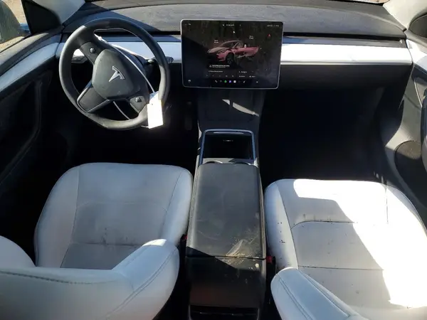 7SAYGDEE0SF216612 2025 TESLA MODEL Y - Image 8