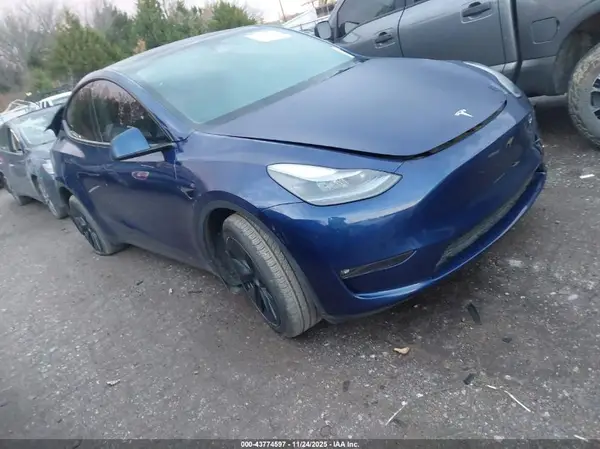 7SAYGDEE0SF261680 2025 TESLA MODEL Y - Image 1