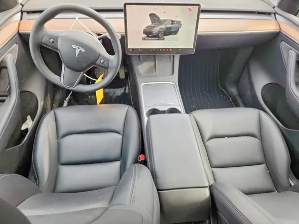 7SAYGDEE0SF267866 2025 TESLA MODEL Y - Image 8