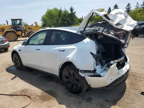 7SAYGDEE0SF283002 2025 TESLA MODEL Y - Image 2