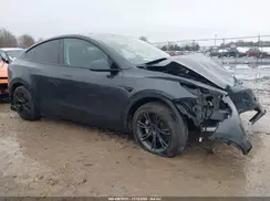 7SAYGDEE0SF292590 2025 TESLA MODEL Y