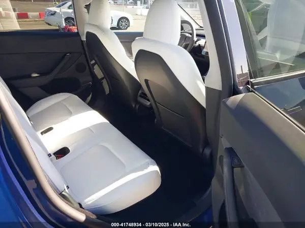7SAYGDEE0SF292850 2025 TESLA MODEL Y - Image 8