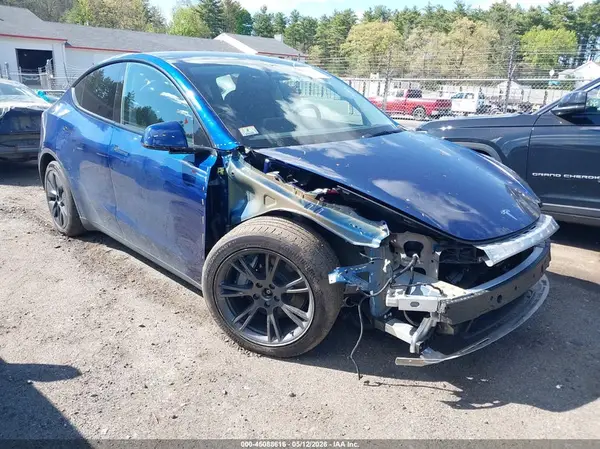 7SAYGDEE0SF293545 2025 TESLA MODEL Y - Image 1