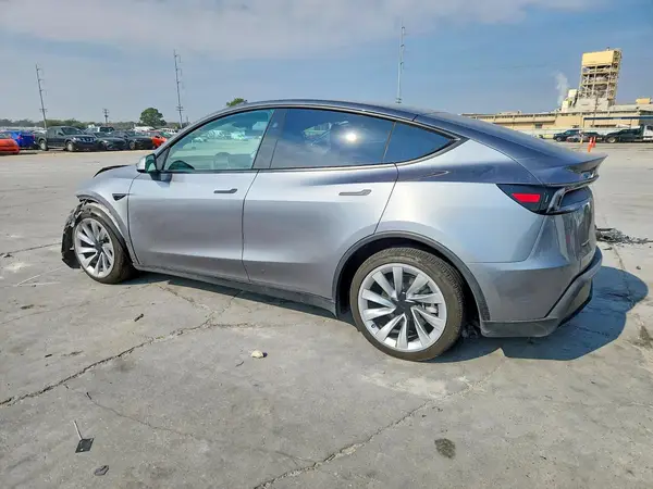 7SAYGDEE0TA381591 2026 TESLA MODEL Y - Image 2