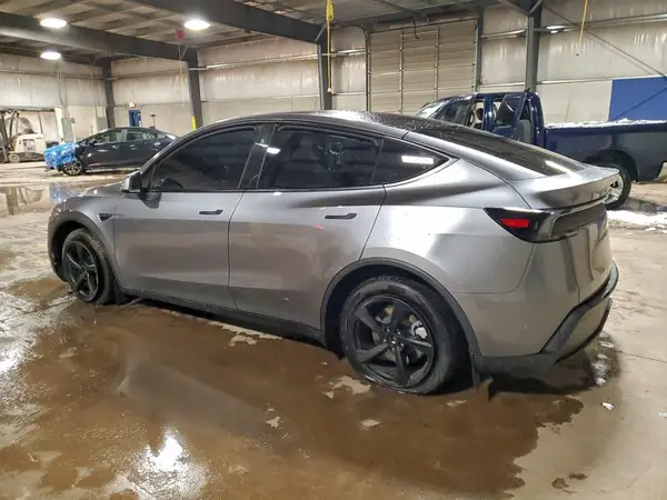 7SAYGDEE0TA386905 2026 TESLA MODEL Y - Image 2