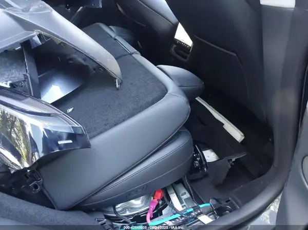 7SAYGDEE0TA388024 2026 TESLA MODEL Y - Image 8