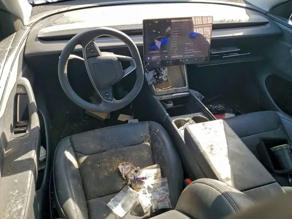 7SAYGDEE0TA391392 2026 TESLA MODEL Y - Image 8