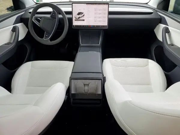 7SAYGDEE0TA398181 2026 TESLA MODEL Y - Image 8