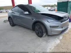 7SAYGDEE0TA399976 2026 TESLA MODEL Y