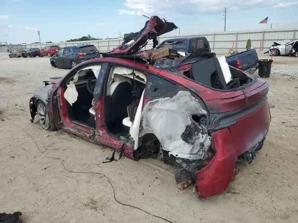 7SAYGDEE0TA405128 2026 TESLA MODEL Y - Image 2