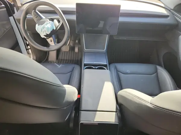 7SAYGDEE0TA407123 2026 TESLA MODEL Y - Image 8