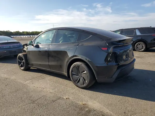 7SAYGDEE0TA411902 2026 TESLA MODEL Y - Image 2