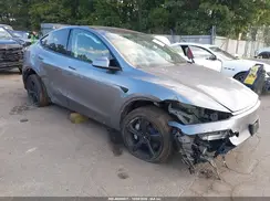 7SAYGDEE0TA413584 2026 TESLA MODEL Y
