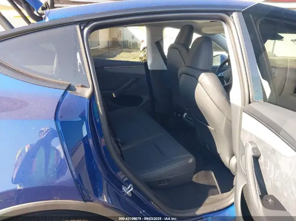 7SAYGDEE0TA447847 2026 TESLA MODEL Y - Image 8