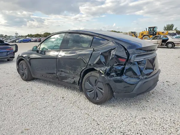 7SAYGDEE0TA473655 2026 TESLA MODEL Y - Image 2