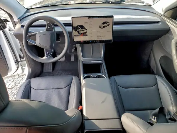 7SAYGDEE0TA475521 2026 TESLA MODEL Y - Image 8