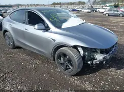7SAYGDEE0TA479326 2026 TESLA MODEL Y