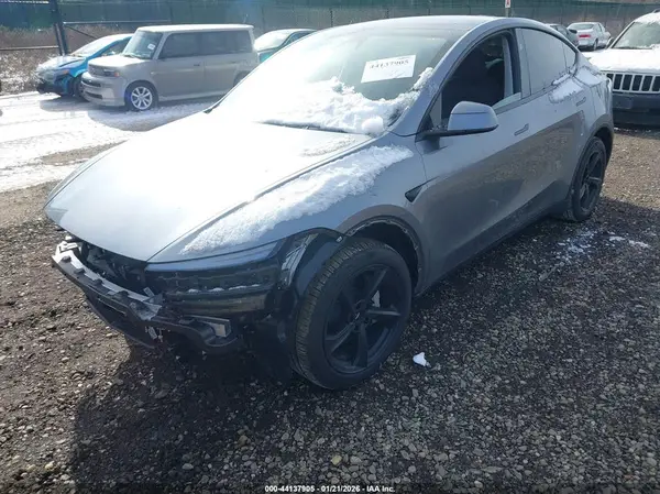 7SAYGDEE0TA479326 2026 TESLA MODEL Y - Image 2