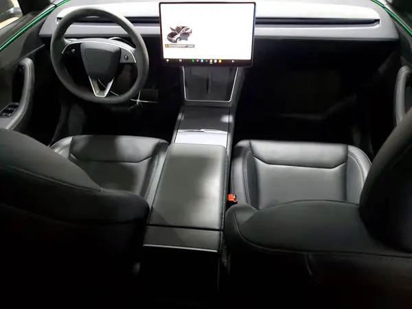 7SAYGDEE0TA489757 2026 TESLA MODEL Y - Image 8