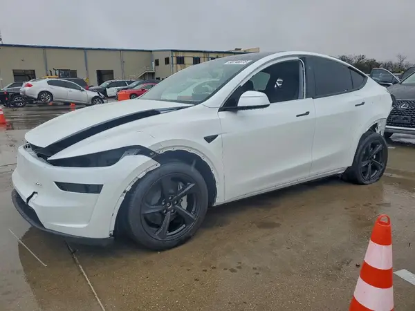 7SAYGDEE0TA492545 2026 TESLA MODEL Y - Image 1