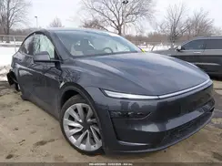 7SAYGDEE0TA498359 2026 TESLA MODEL Y