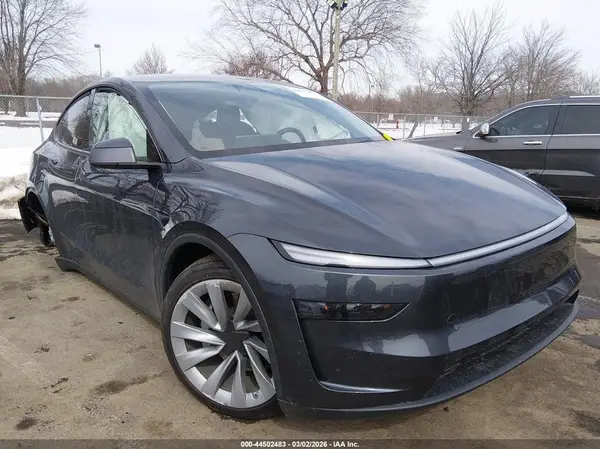 7SAYGDEE0TA498359 2026 TESLA MODEL Y - Image 1