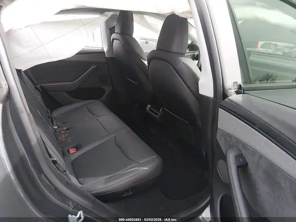 7SAYGDEE0TA498359 2026 TESLA MODEL Y - Image 8