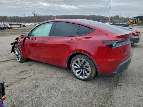 7SAYGDEE0TF325508 2026 TESLA MODEL Y - Image 2