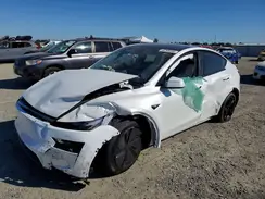 7SAYGDEE0TF327663 2026 TESLA MODEL Y