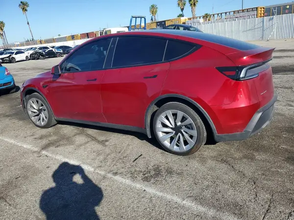 7SAYGDEE0TF327775 2026 TESLA MODEL Y - Image 2