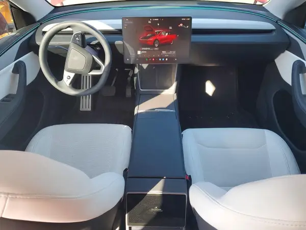 7SAYGDEE0TF327775 2026 TESLA MODEL Y - Image 8